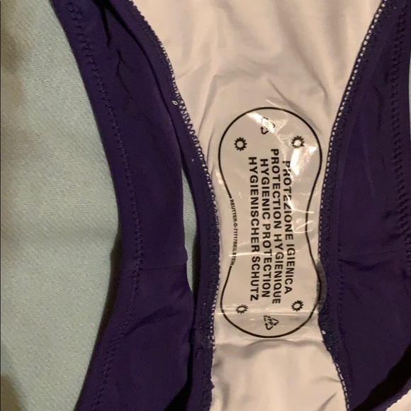 Unworn Cupshe Bikini Set - Picture 5 of 6